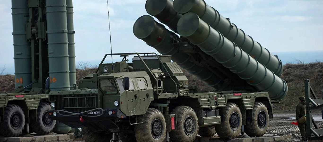 ΥΠΕΞ ΗΠΑ: «Η Ρωσία χρησιμοποιεί τους S-400 όπως τα AK-47 παλαιότερα» - «Γεμίζει όλον τον κόσμο»